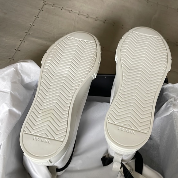 Prada Re-nylon white sneaker trainer flats with removable pouch sz 37.5 - Picture 12 of 12